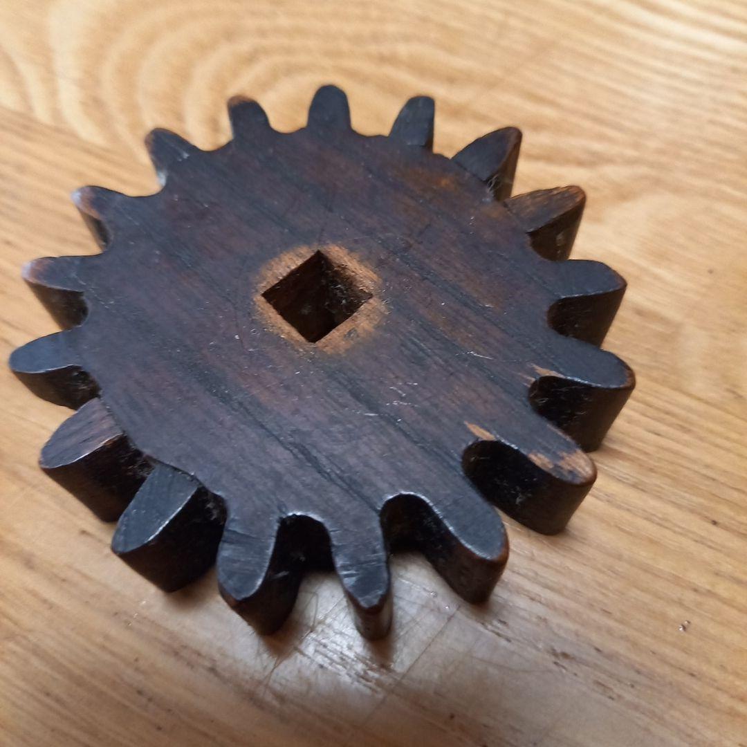 陶器オブジェ　作家物　分割陶箱➕丸い一輪挿し鈴音➕陶器お香立て　オマケ付き