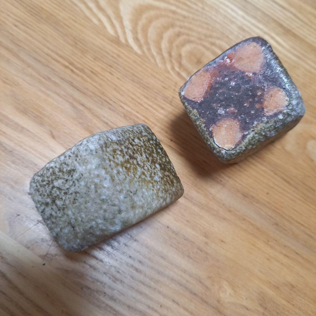 陶器オブジェ　作家物　分割陶箱➕丸い一輪挿し鈴音➕陶器お香立て　オマケ付き