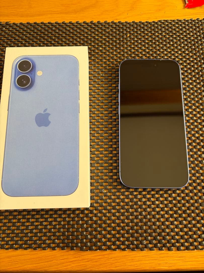 Apple iPhone 16 128GB 箱付き