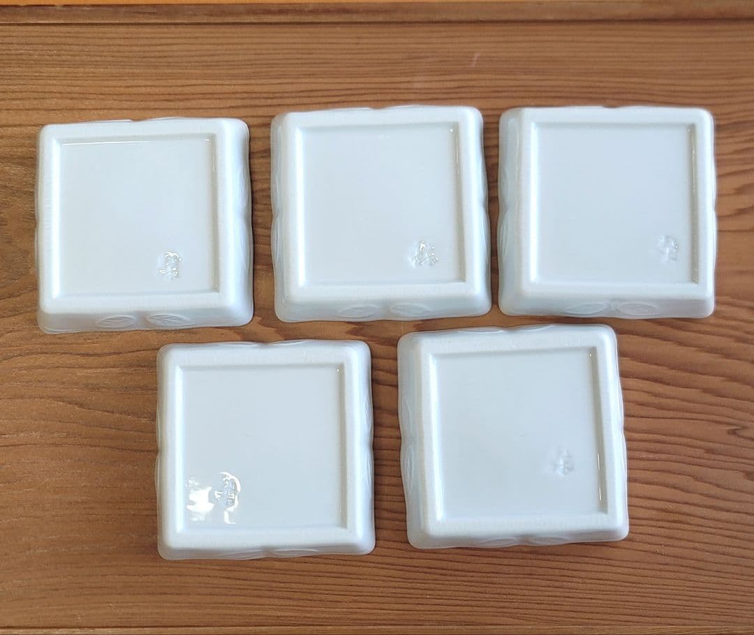 【新品未使用品】　有田焼　白磁　角皿　小鉢　小皿 薬味皿　5客セット