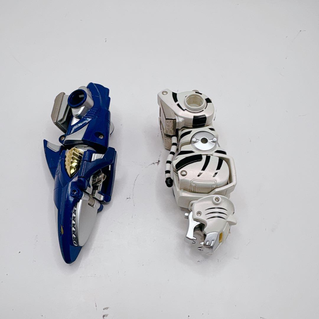 【超希少】DX百獣合体ガオナイト トイザらス限定 ガオナイトガオコング