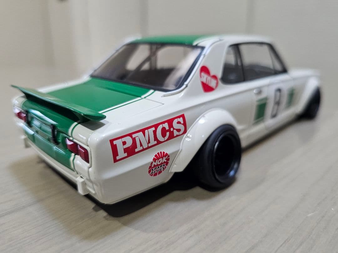 AUTOart NISSAN SKYLINE GT−R RACING NO.8