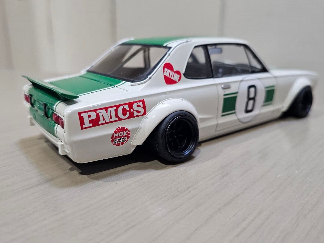 AUTOart NISSAN SKYLINE GT−R RACING NO.8