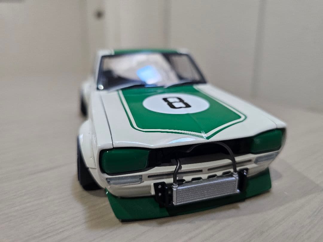 AUTOart NISSAN SKYLINE GT−R RACING NO.8