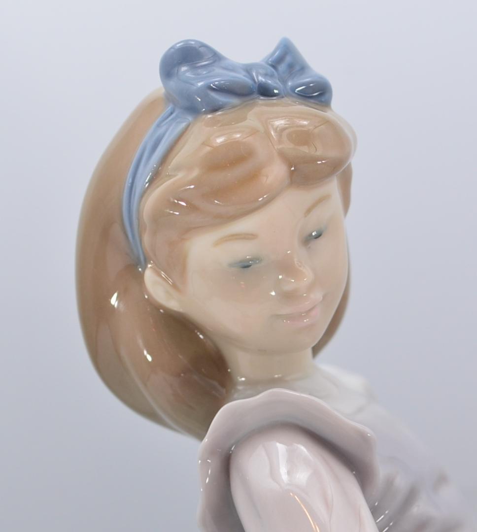 不思議の国のアリス　＃5740　★リヤドロ　スペイン　ポーセリン　廃版品