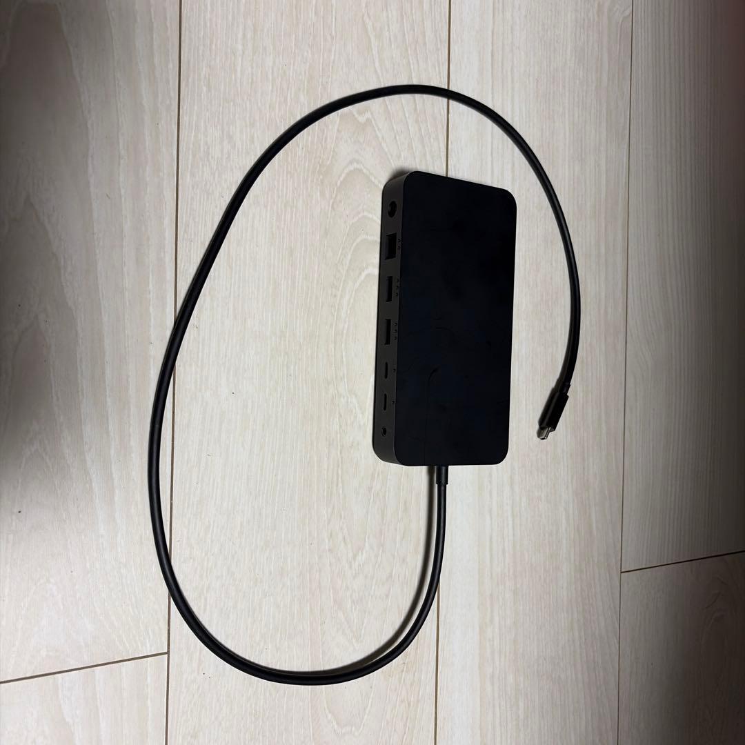 Microsoft Surface Thunderbolt4 ドック　純正ドック