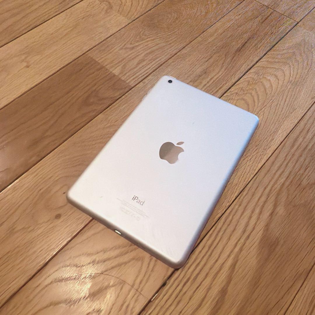 Apple iPad Mini ホワイト 本体