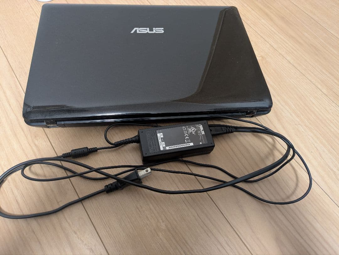 ASUS ノートPC Intel Pentium 4GB RAM