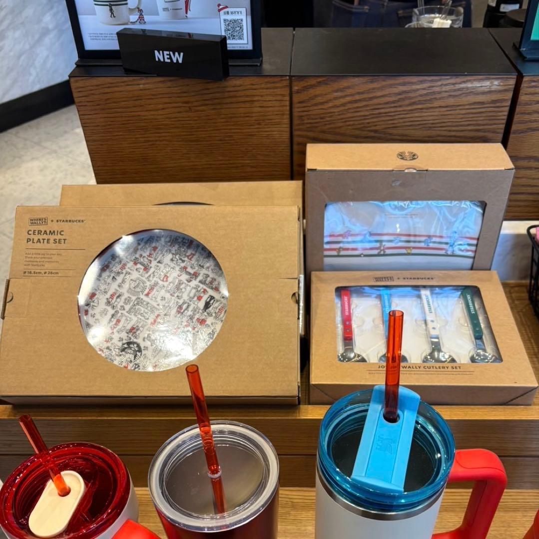 【韓国限定スタバxウォーリーを探せ】ジョイフル Wally Plate Set