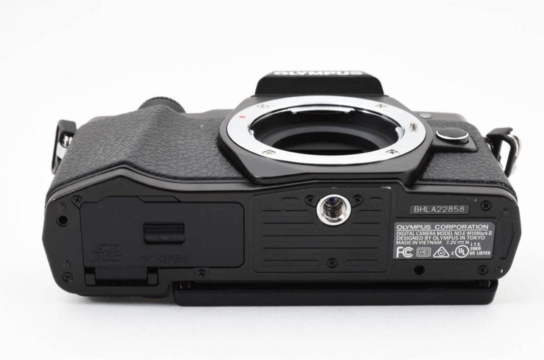 デジタルカメラ OLYMPUS OM-D E-M10 II M.ZUIKO DIGITAL