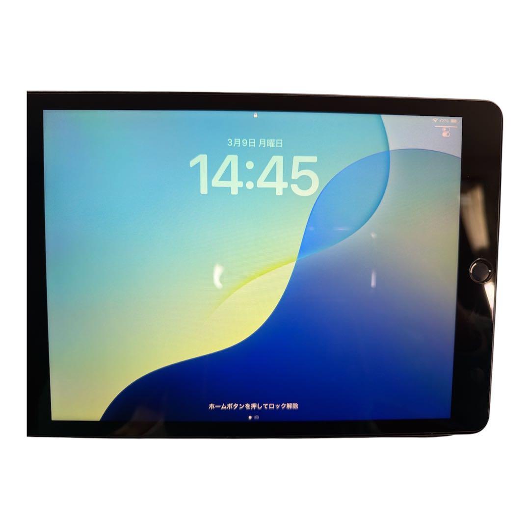 美品iPad 無印第8世代32GB wifi カバー付き