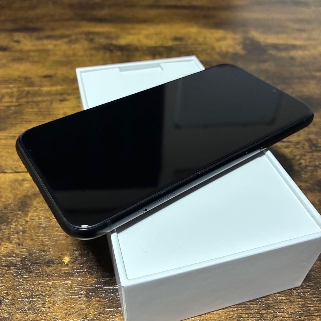 Apple iPhoneXR 本体 ブラック256GB バッテリー容量82%