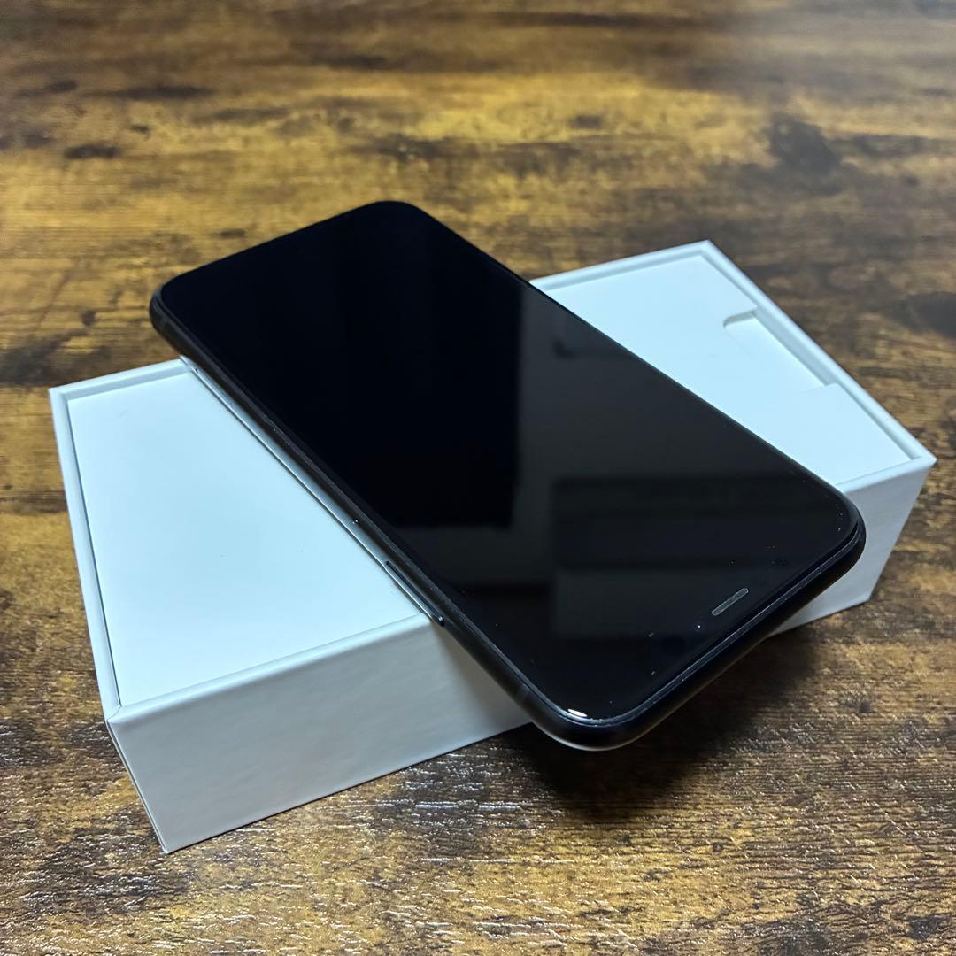Apple iPhoneXR 本体 ブラック256GB バッテリー容量82%