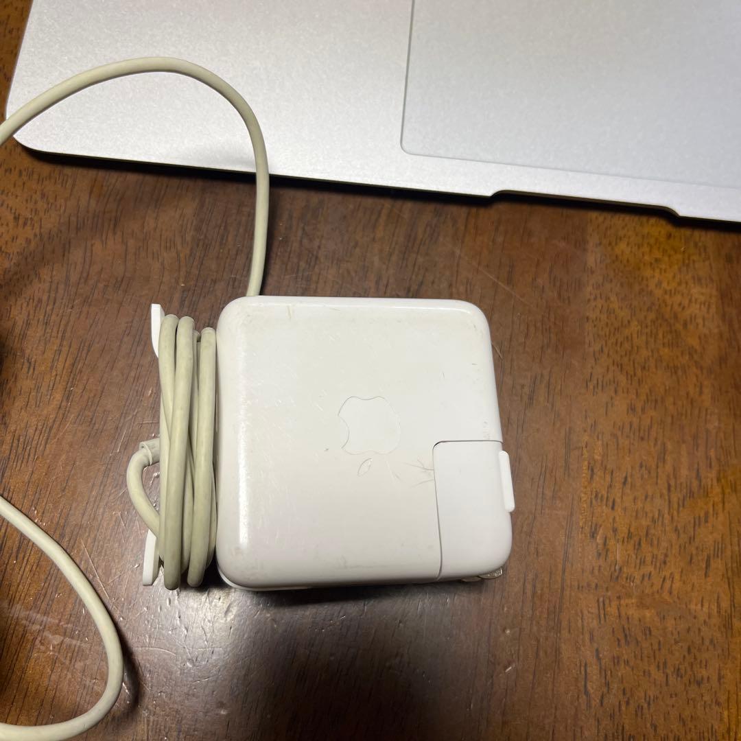 MacBook Air A1466 ￼13インチ 8G 128GB
