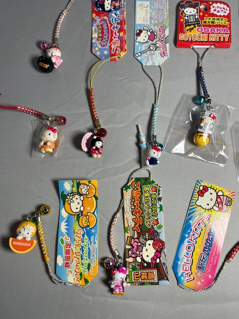 早い者勝ち　キティ　hello kitty ご当地　根付け　ストラップ　12本
