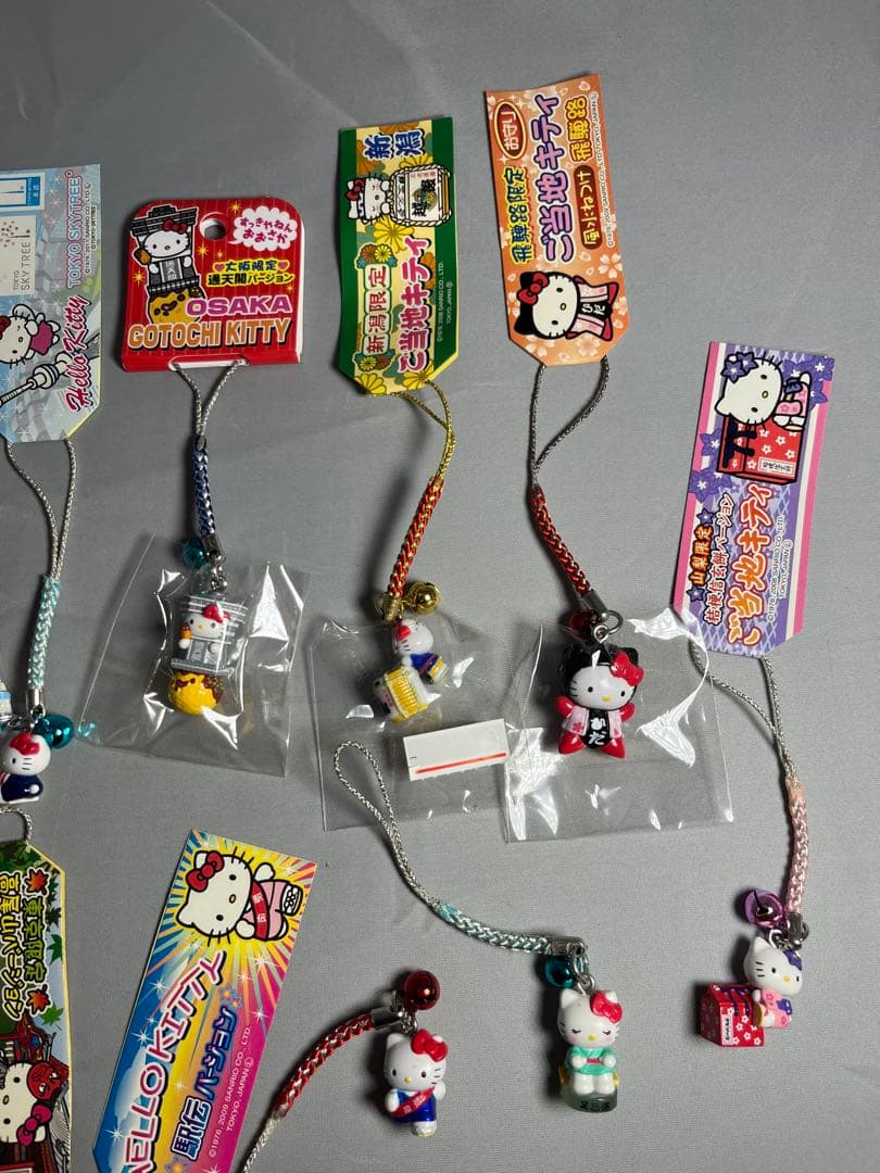 早い者勝ち　キティ　hello kitty ご当地　根付け　ストラップ　12本