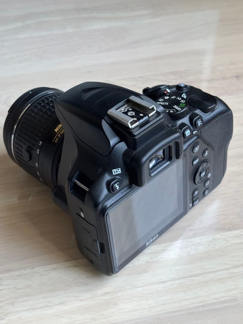 ニコン Nikon D3500 一眼レフカメラ 標準レンズキット 18-55mm