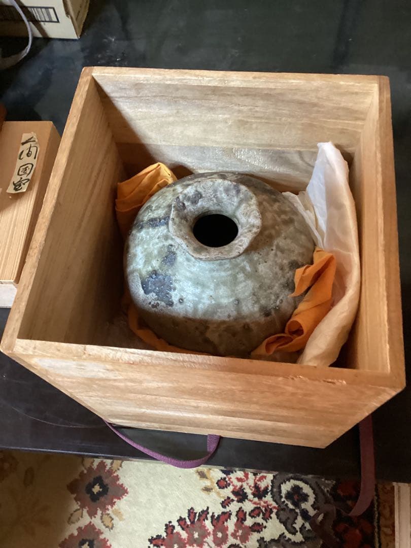 古美術　古瀬戸壺　出土品　　　　高さ約21cm