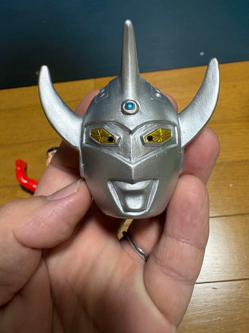ブルマァク　ウルトラマンタロウ　面取れ　マスク取れ