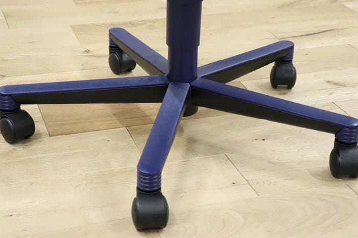 GMDKS293I○ giroflex / ジロフレックス 44 キャスターチェ