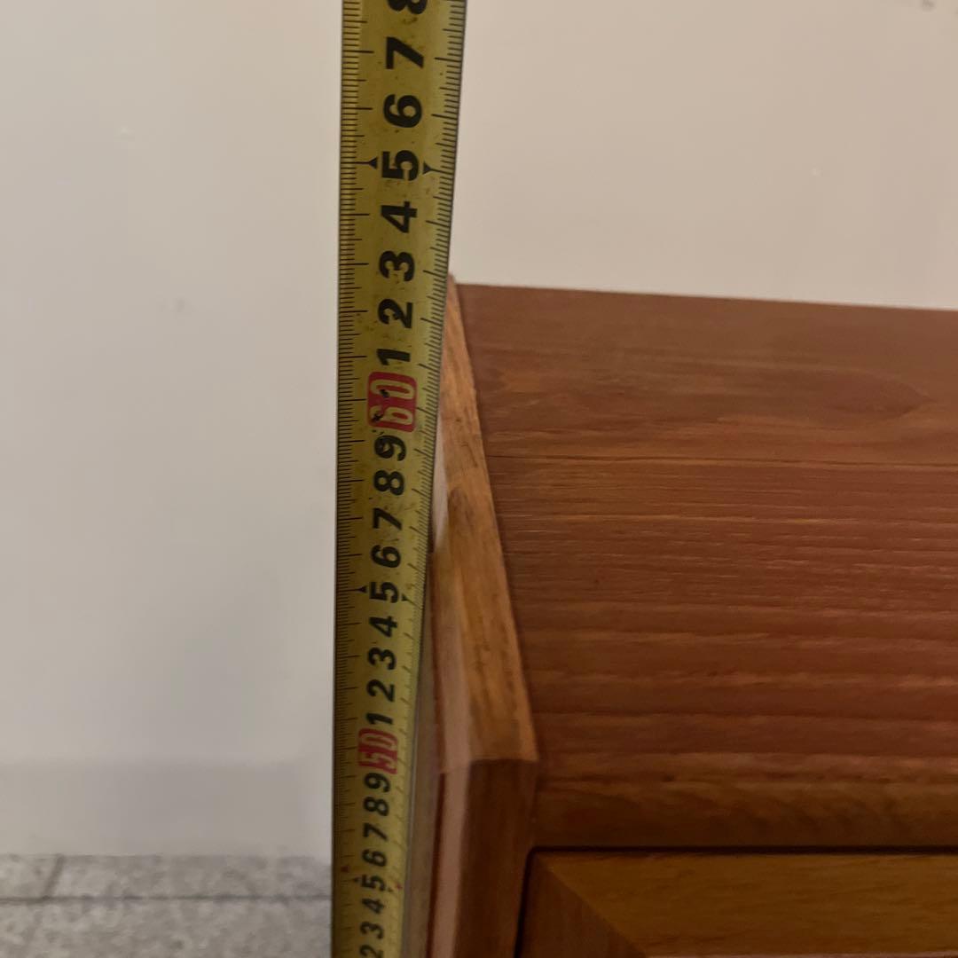 スウェーデン製　3段チェスト