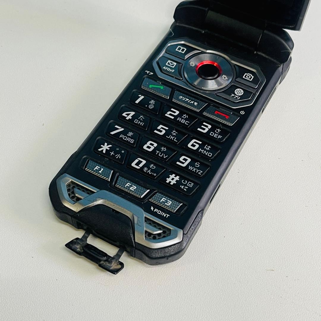 au TORQUE X01 折りたたみ式携帯電話 シルバー/ブラック