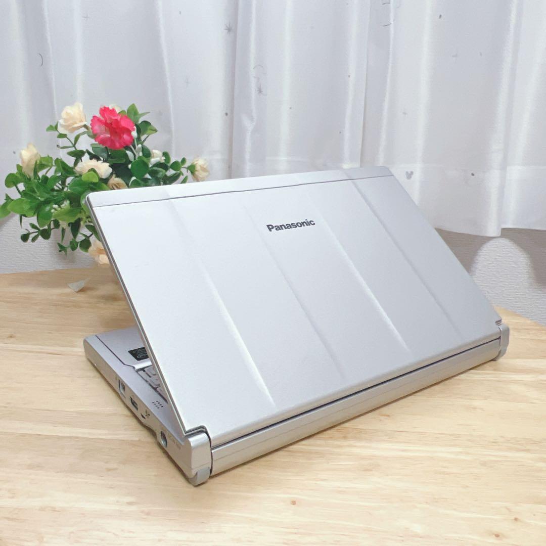 美品、高速SSD、メモリ8 G、コアi5、win11、オフィス2021、イラレ