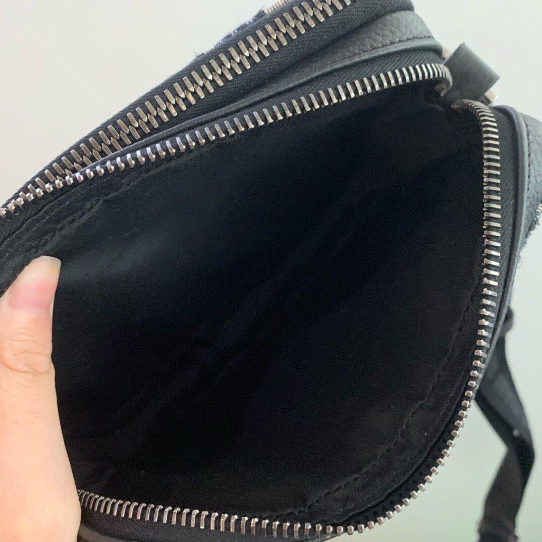 ◆断捨離◆ロゴパターン ショルダーバッグ