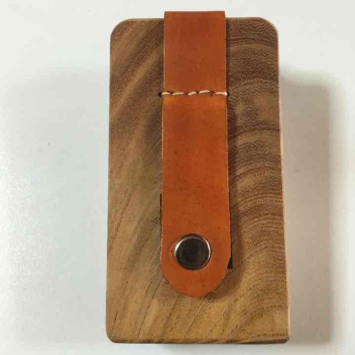 最終値下げ！超レア！桜の木で作った携帯、タバコケース