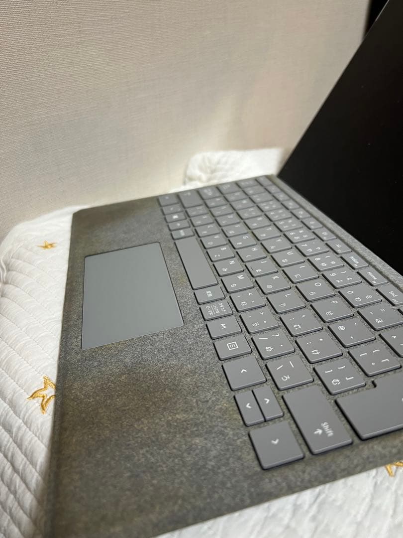 Microsoft Surface Pro 第5世代　512GB シルバー