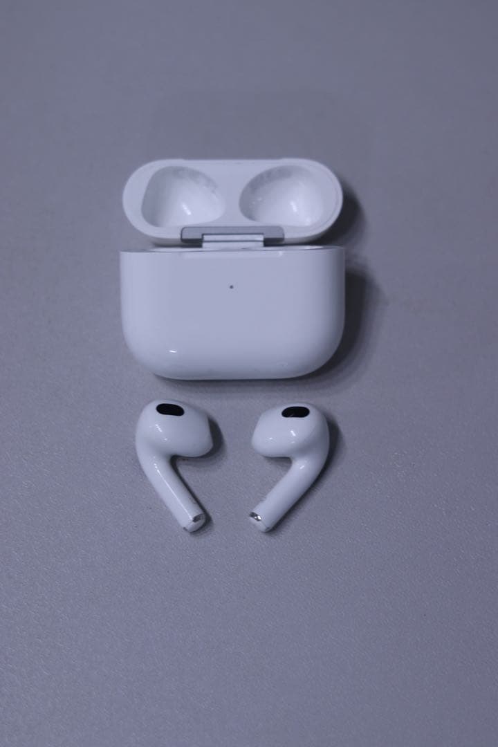 AirPods3本体 充電ケース付き