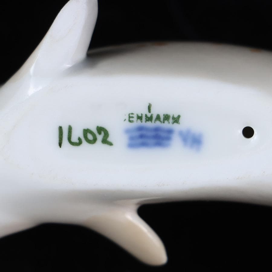 Y2905-5 ロイヤルコペンハーゲン フィギュリン ニジマス　ふ