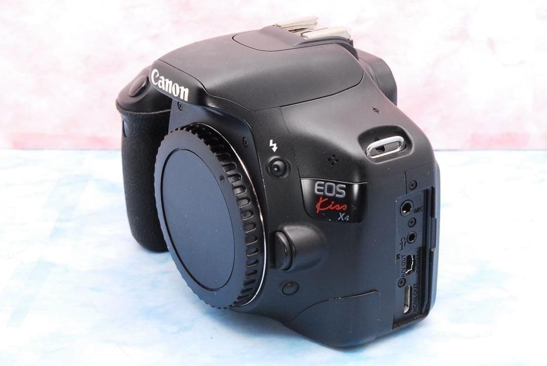 Canon Kiss X4☆入門機☆一眼レフカメラ☆Wレンズ☆入学式にも！