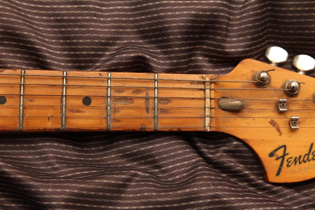 ギター Fender Japan Stratocaster