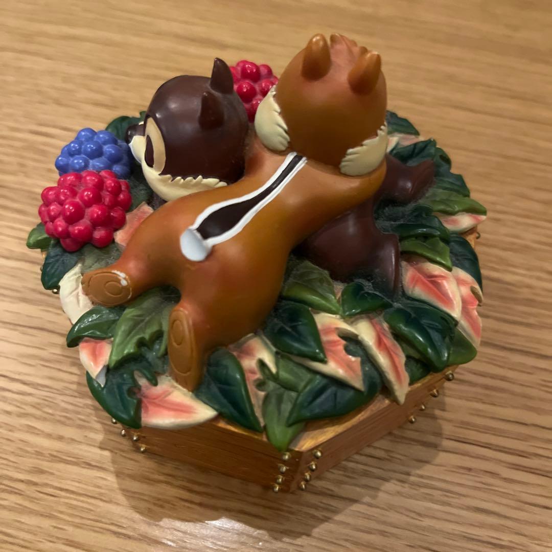 【お値下げ】チップとデール置物　置き時計ディズニー　ジャンク品　ディズニーストア