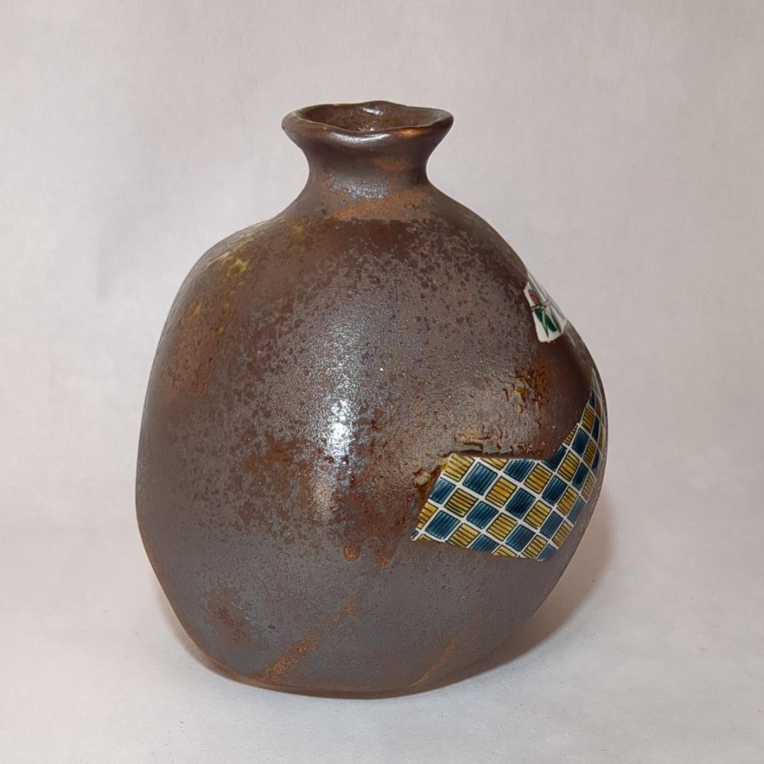 九谷焼 九谷一茂 鉄釉色絵花瓶 加賀伝統工芸 五彩 落款あり ヴィンテージ美品