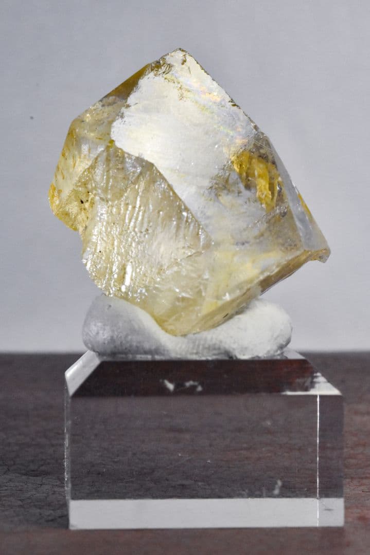 ガネーシュヒマール ヒンドゥン産 変形？水晶