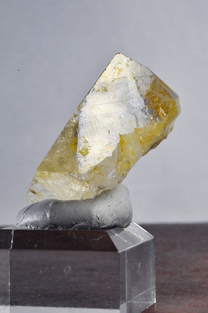 ガネーシュヒマール ヒンドゥン産 変形？水晶