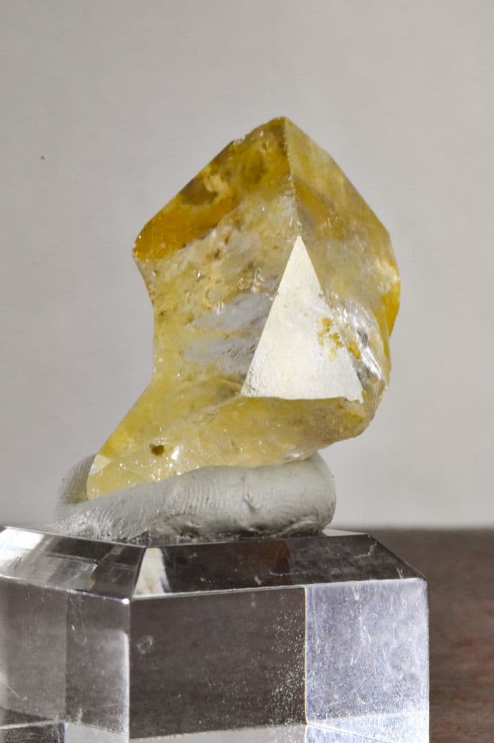 ガネーシュヒマール ヒンドゥン産 変形？水晶
