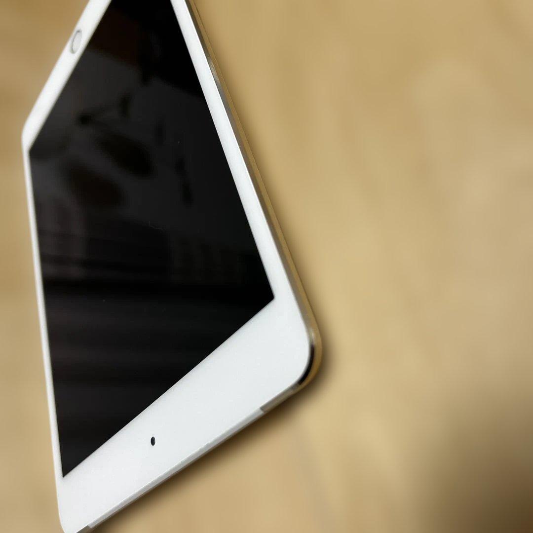 iPad本体 iPad mini 4 Apple