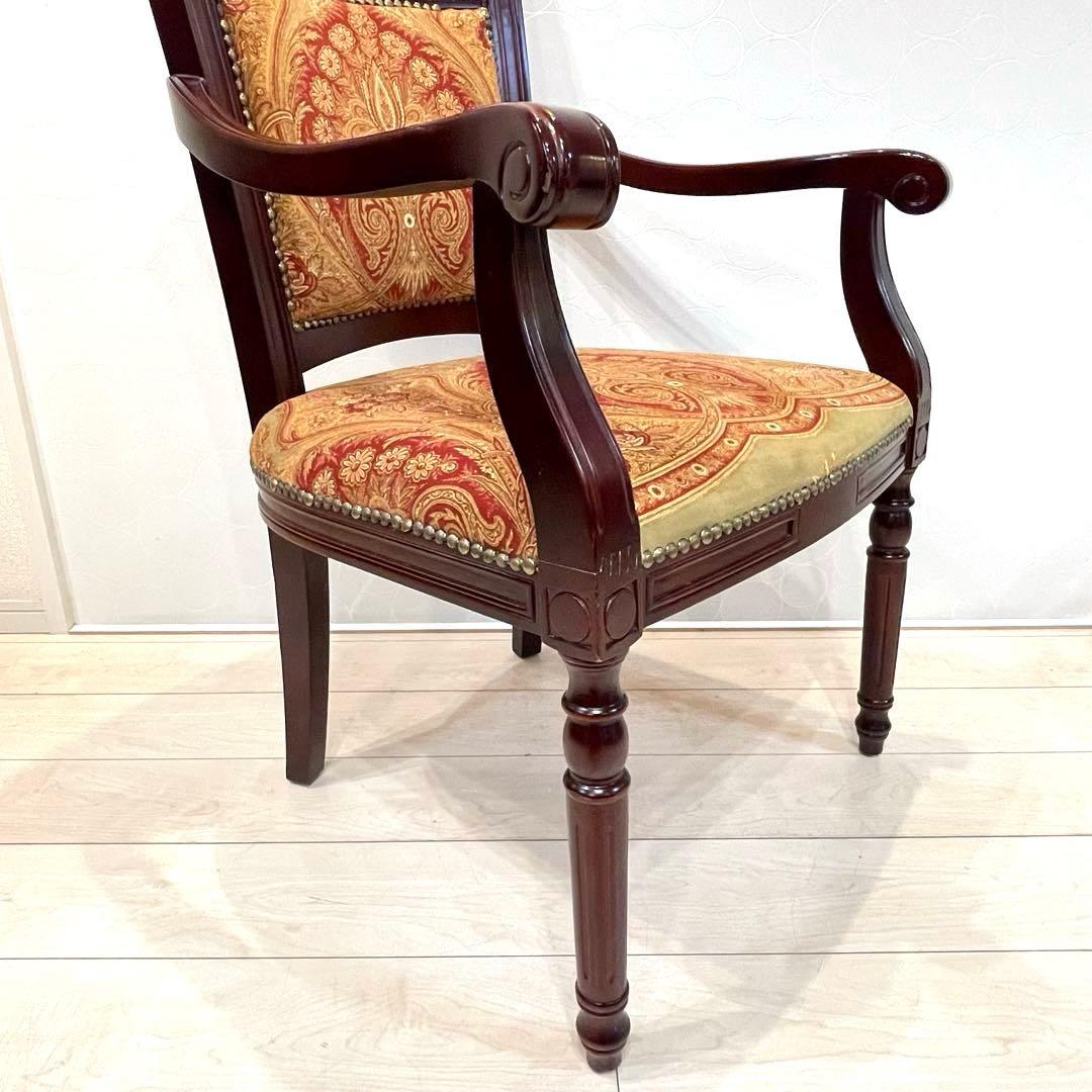 ヨーロピアン クラシック アームチェア 木製 椅子 英国風 アンティーク　①