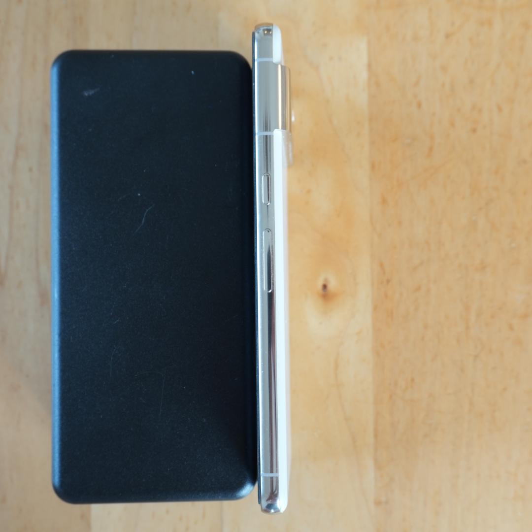【美品】Pixel 8 Pro 256GB Porcelain Simフリー