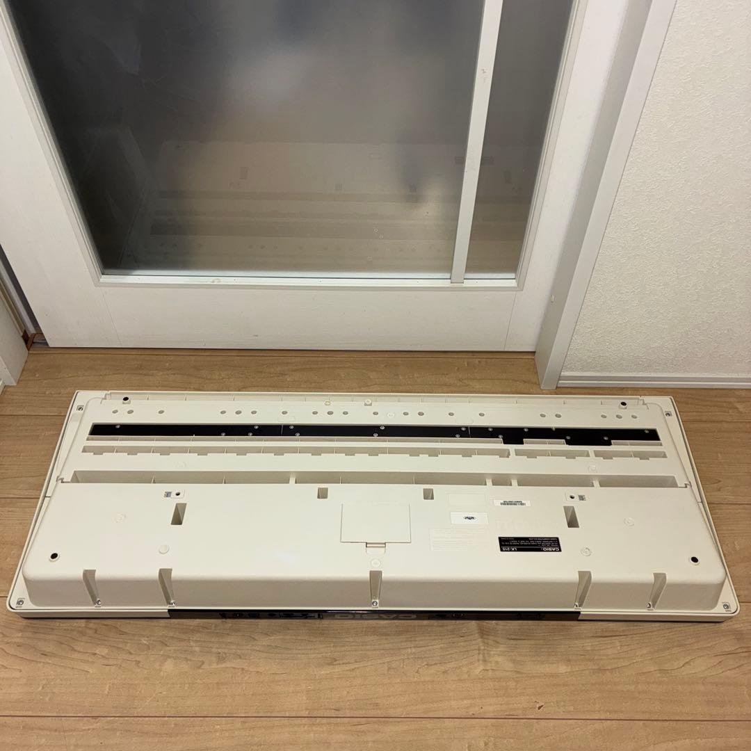 カシオ　電子キーボード　LK-215動作良好です　光キーボード！