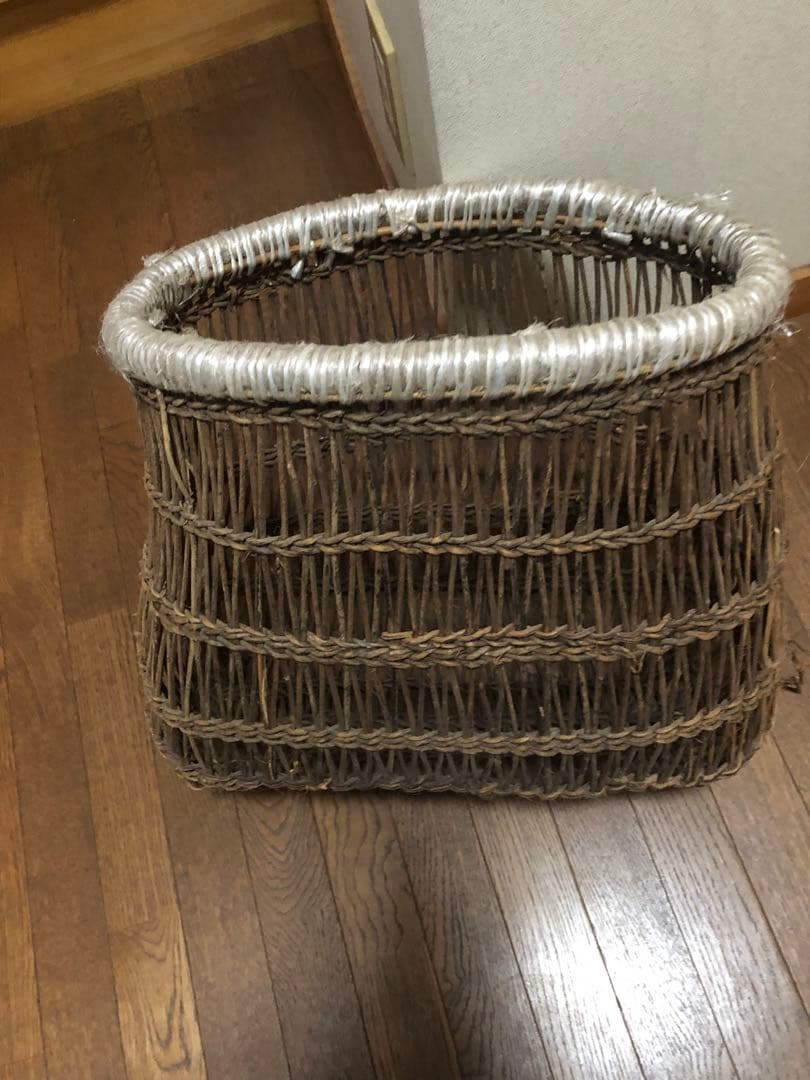 あけびの蔓かご　農具　古道具　手作り　花入れ　オブジェ　傘入れ