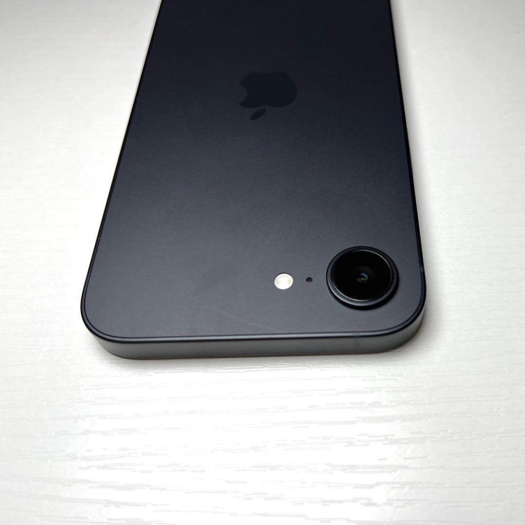 iPhone 16e (128GB) SIMフリー