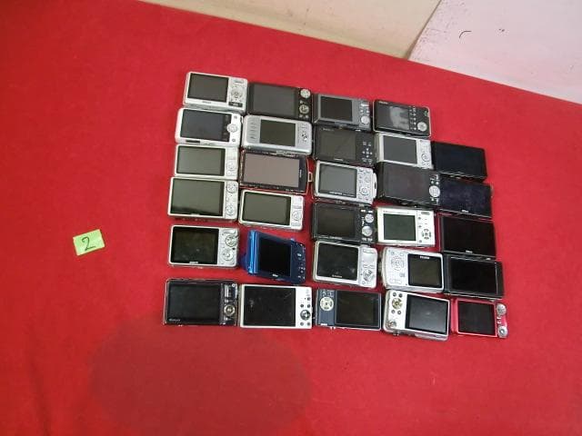 2：Nikon・CASIO・FUJIFILM 他～　デジカメ　計29点　ジャンク