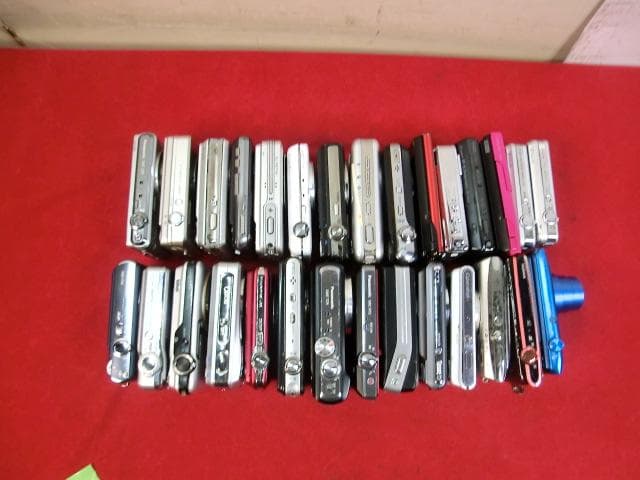 2：Nikon・CASIO・FUJIFILM 他～　デジカメ　計29点　ジャンク