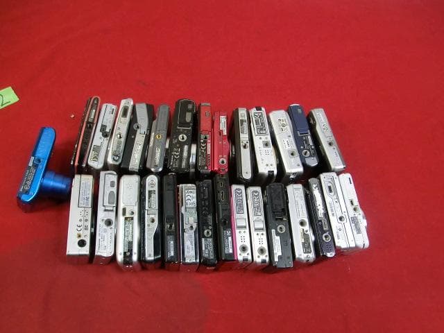 2：Nikon・CASIO・FUJIFILM 他～　デジカメ　計29点　ジャンク