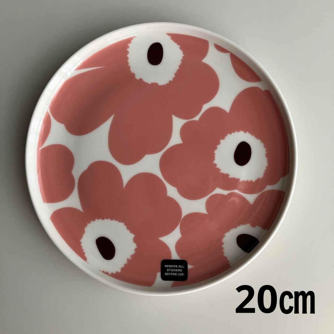 プレート　丸皿　ピンク　オフホワイト　ウニッコ　マリメッコ　Unikko 20㎝