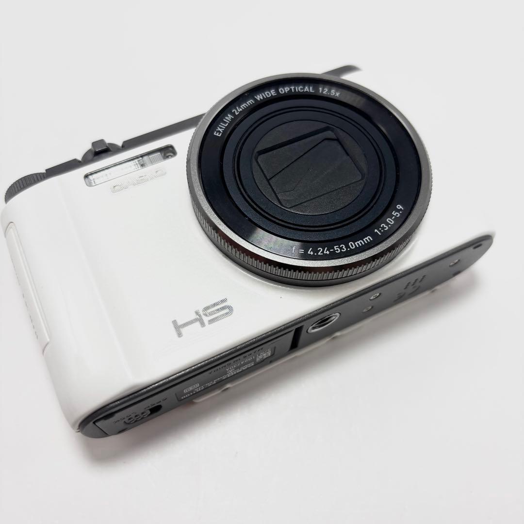 【美品】CASIO EXILIM EX-ZR1100 ホワイト デジタルカメラ